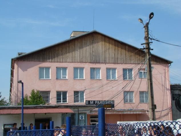 Hundreds of Romanian miners protest underground after not receiving salaries