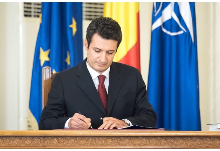 Romania’s health minister resigns amid hospital disinfectants scandal