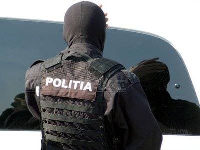 Romanian prosecutors dismantle migrant smuggler network
