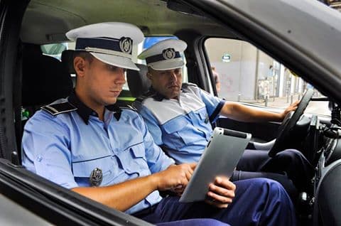 Romanian police officers to be equipped with tablets by the end of the year