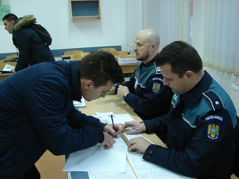 Project: Higher fines for Romanians who refuse to ID themselves, disturb public order