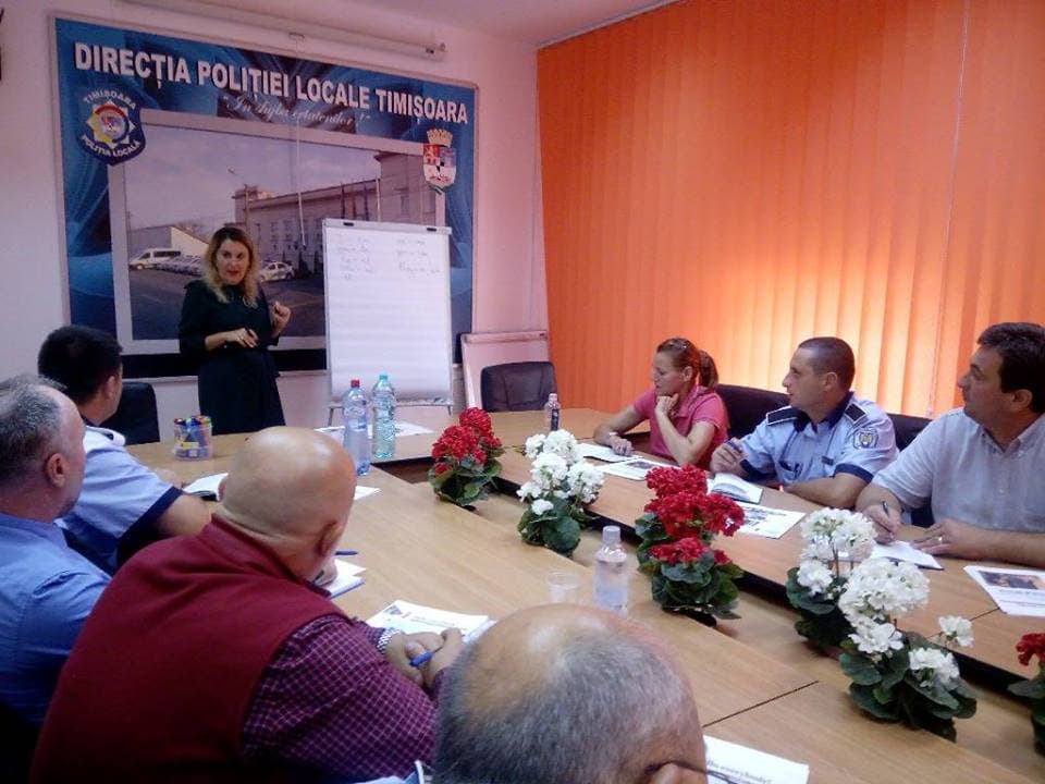 Timisoara policemen start taking English classes