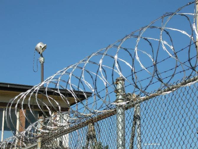 Romanian Communist-era prison commander dies serving jail sentence