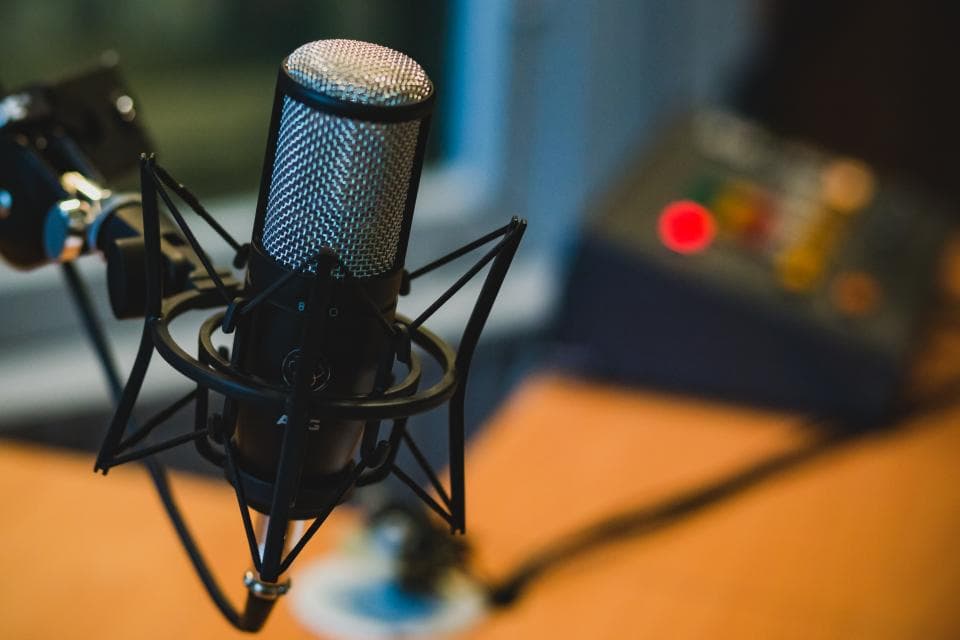 Employees of Romanian radio station will pay EUR 100,000 if they work as intelligence agents