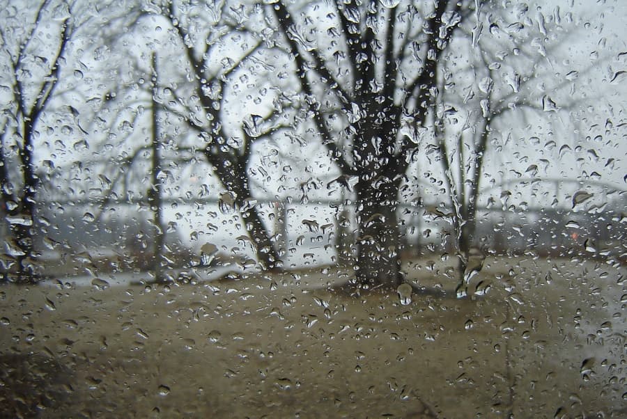 Weekend starts with bad weather in Romania