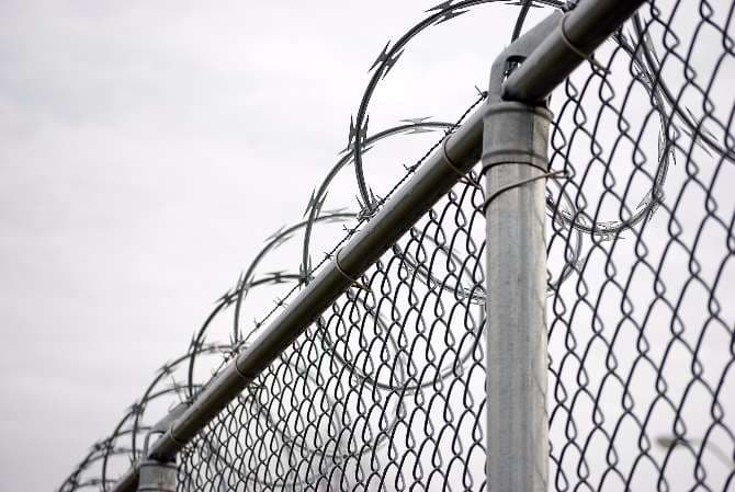 Hungary considers security fence along the Romanian border