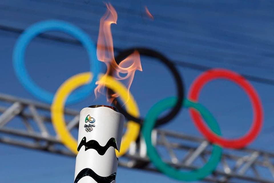 Two Romanian athletes robbed in Rio