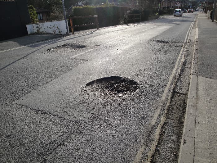 Bucharest City Hall pays EUR 31 mln to repair potholes in 2014