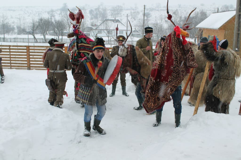 Welcoming the New Year in Romania the traditional way