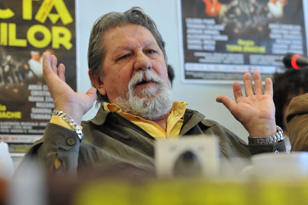 Romania loses two beloved artists in two days