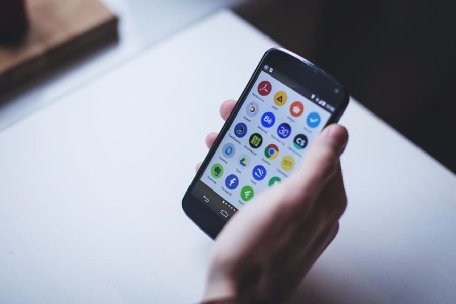 Romania goes up in the world’s Connected Consumer Index