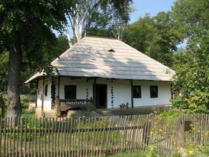 Bucharest city tales: 10 things to show visiting friends