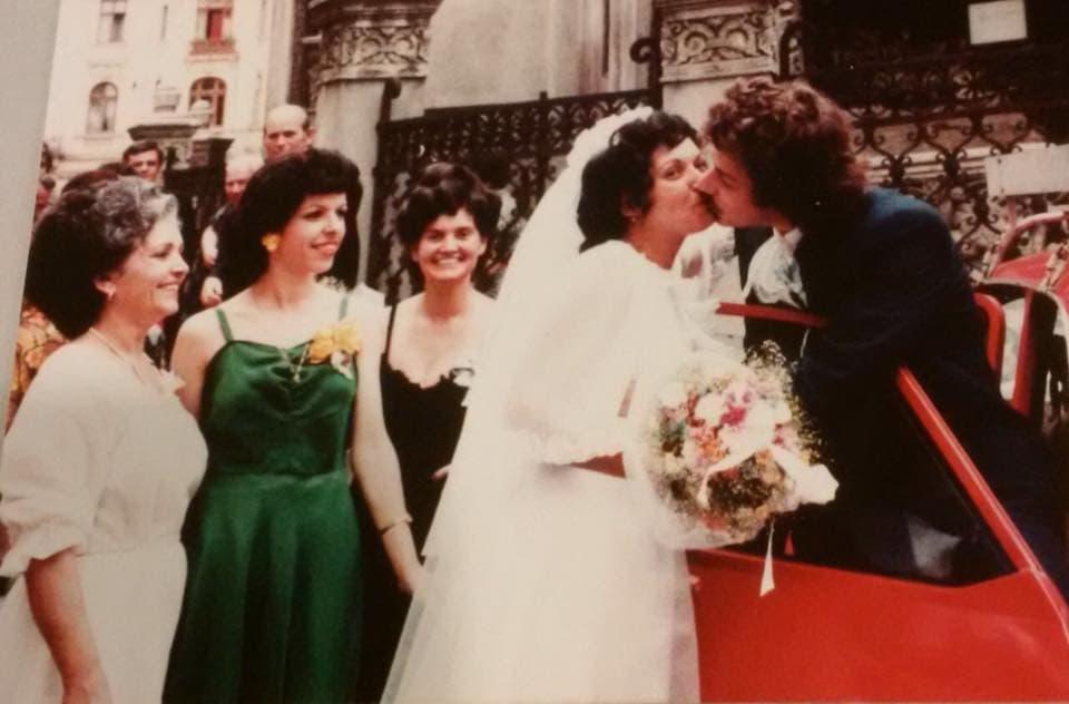 Social media helps Romanian couple receive 36-year-old wedding photos