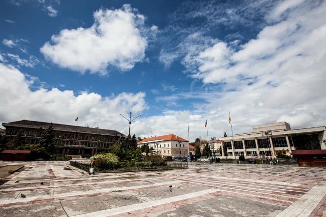 The 2-hour Revolution in a small Romanian town