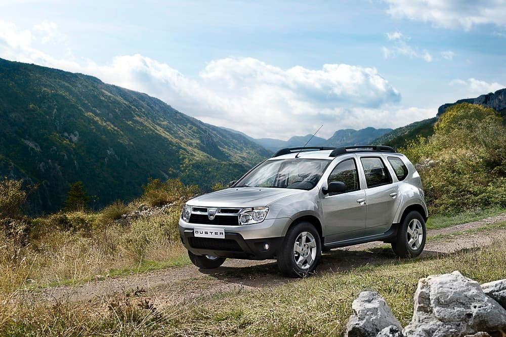 Fifth Gear: Dacia Duster is like a bare-knuckle fighting gipsy