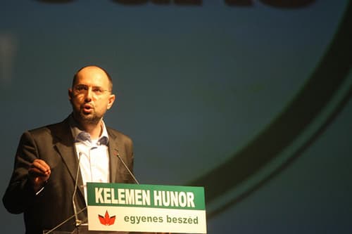 Romanian Hungarian Party elects Culture Minister Kelemen Hunor president
