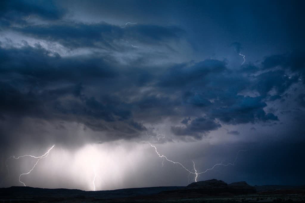 Rain, wind and chances of snow this week-end in Romania