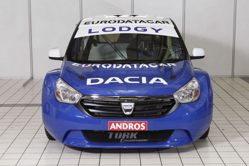 New car sales down in 2013, lowest figures since 1990, but sales of Romania's austerity-mobile grow