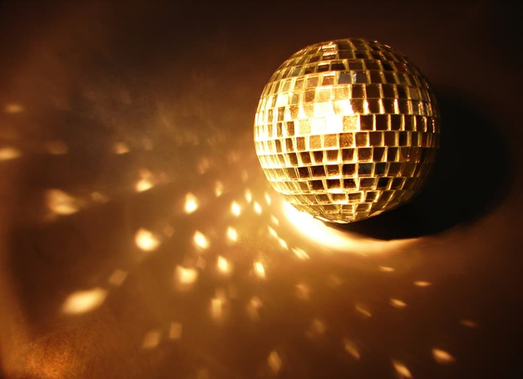 Romania's tourism ministry to promote Bucharest abroad for night life and cultural targets