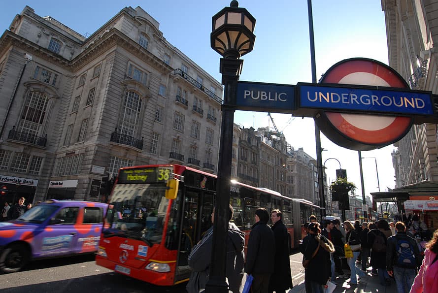 King's Cross metro station in London named after Romanian gymnast Nadia Comaneci in Olympic tube makeover