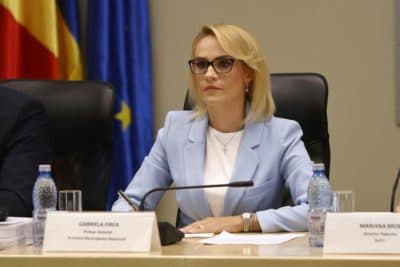 Bucharest mayor, ready to challenge SocDem leader for presidential ticket