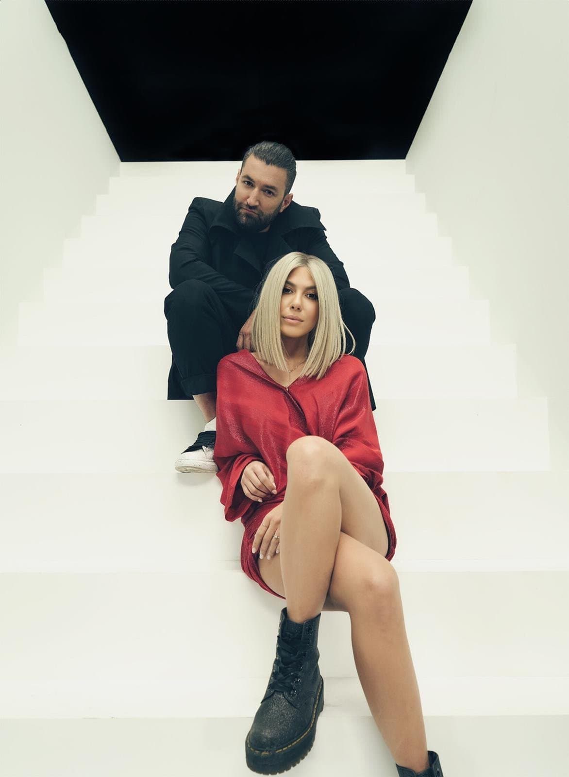 Romanian song of the day: Sore + Smiley – Jumatate