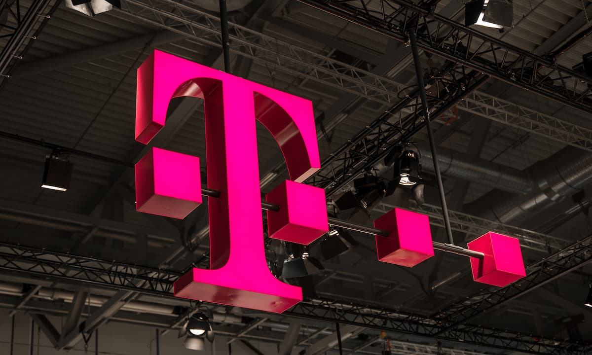 Deutsche Telekom gets state’s OK to sell Romanian fixed line subsidiary to Orange