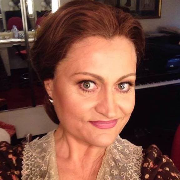 Romanian soprano saves Tosca performance at the MET