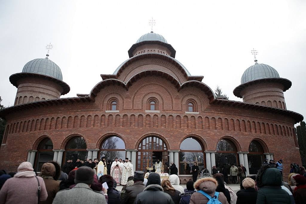 Romania’s King Carol II, reburied in new cathedral in Curtea de Argeş