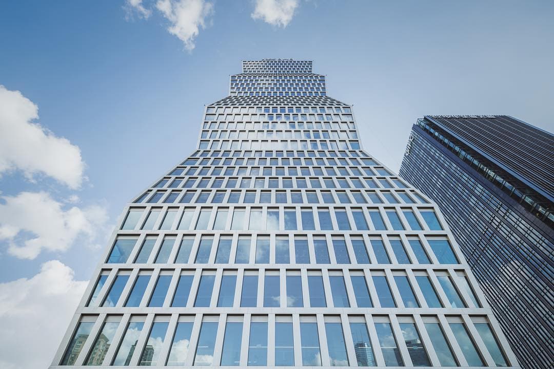 Office tower inspired by work of Romanian sculptor Brâncuși inaugurated in Shanghai