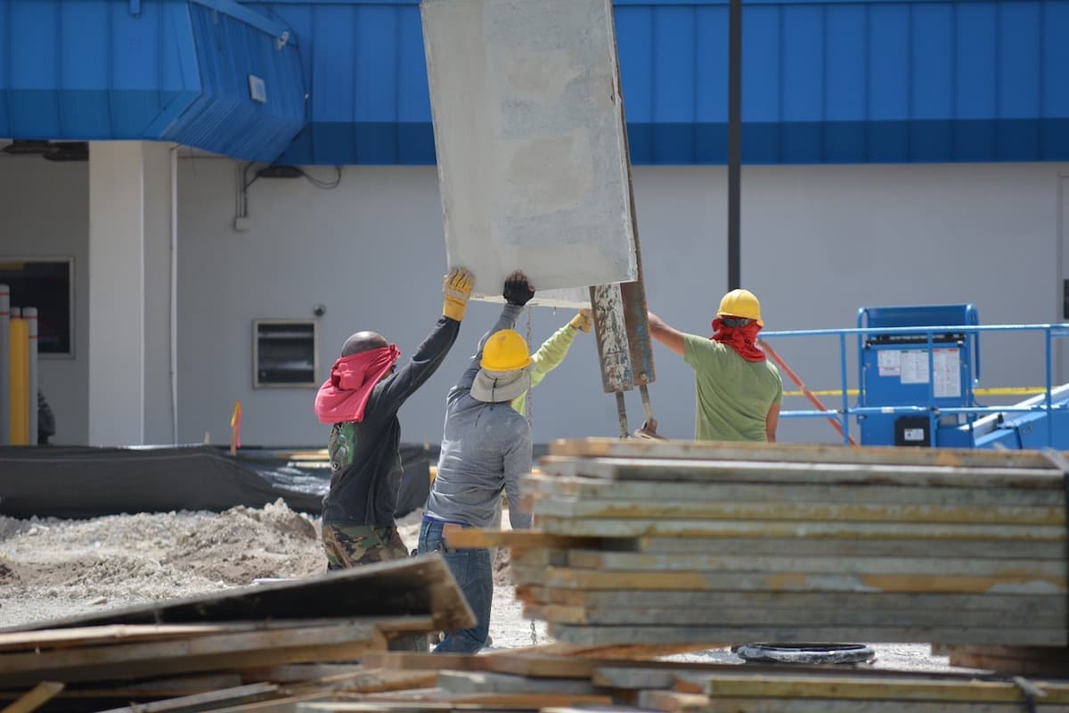 Number of non-EU workers employed in RO doubles in 2019