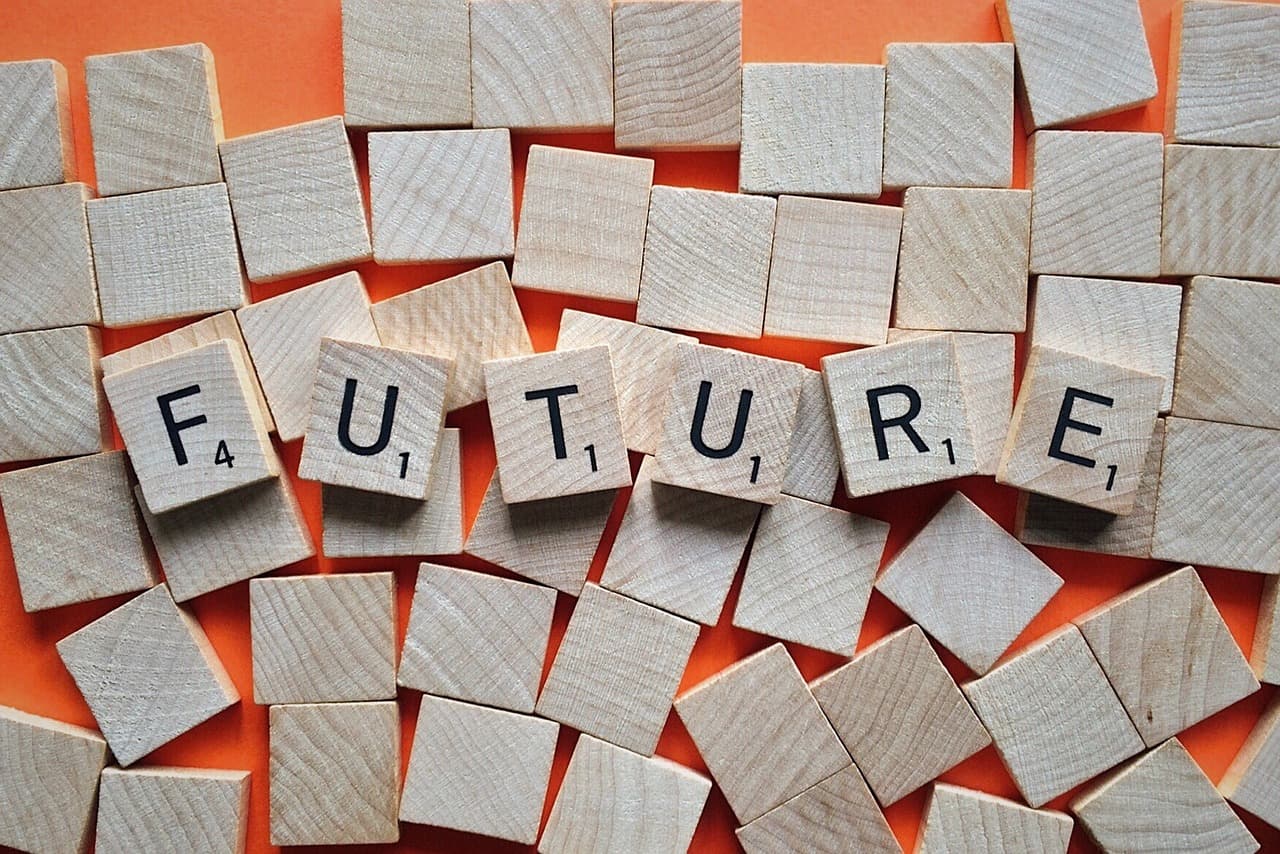 Survey: Romania’s young more confident about personal future than country’s