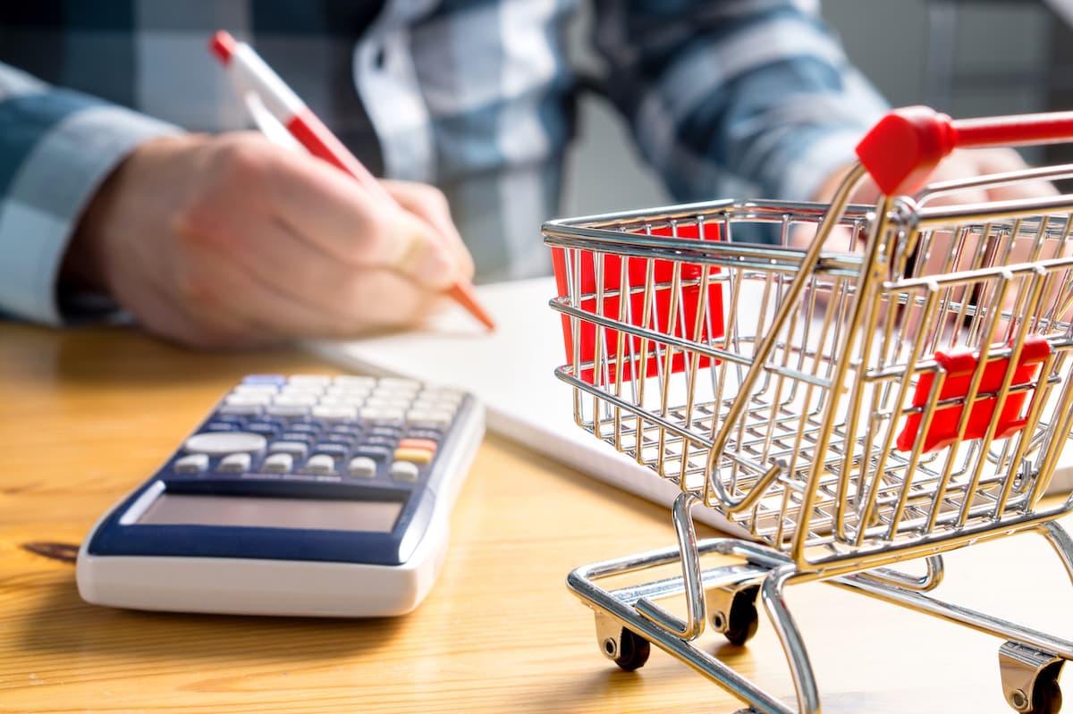 Romania's inflation edged up to 8.5% in February