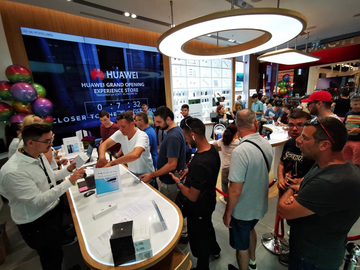 Huawei opens first Experience Store in Romania after EUR 1 mln investment