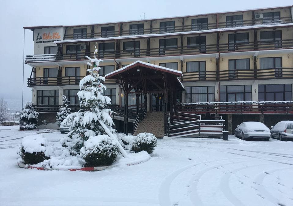 Bankrupt hotel in Bran on sale for EUR 1.1 mln