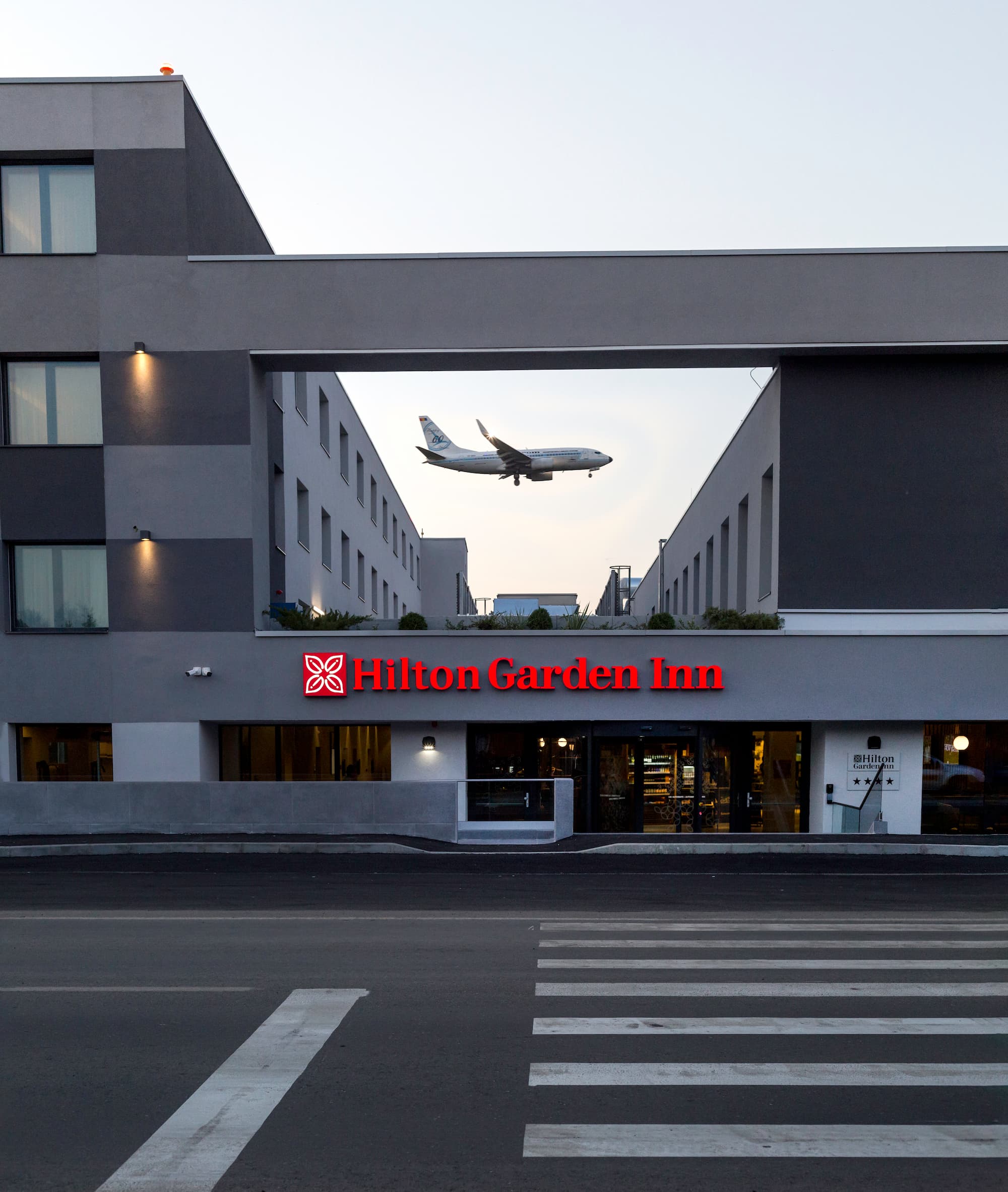 Apex of Lithuania opens Hilton hotel at Bucharest airport
