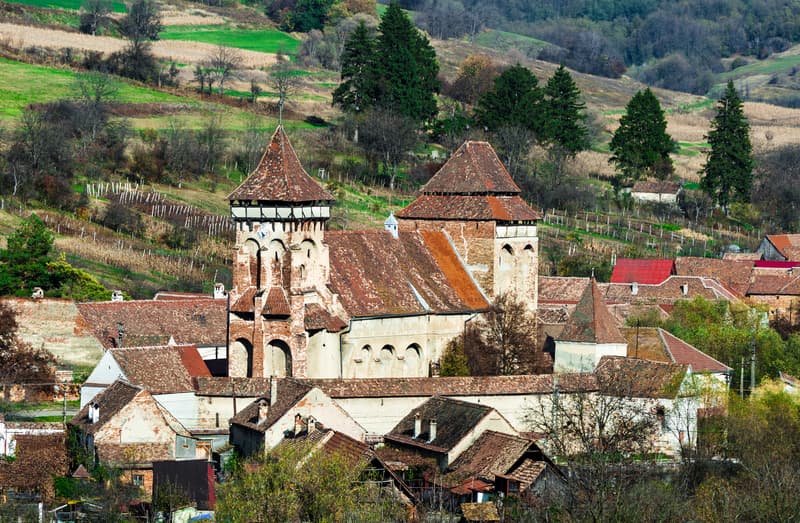 Romania travel: Discovering the village of Valea Viilor