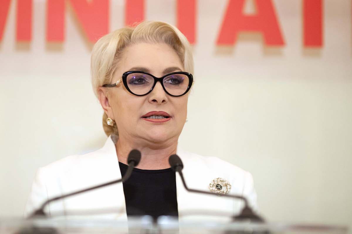 Dismissed PM Dancila explains her poor English: Those who speak foreign languages care less about Romania