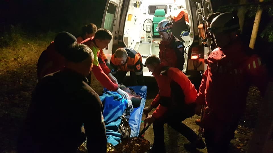 Czech ATV rider seriously injured after falling into 60-meter deep ravine in northern Romania