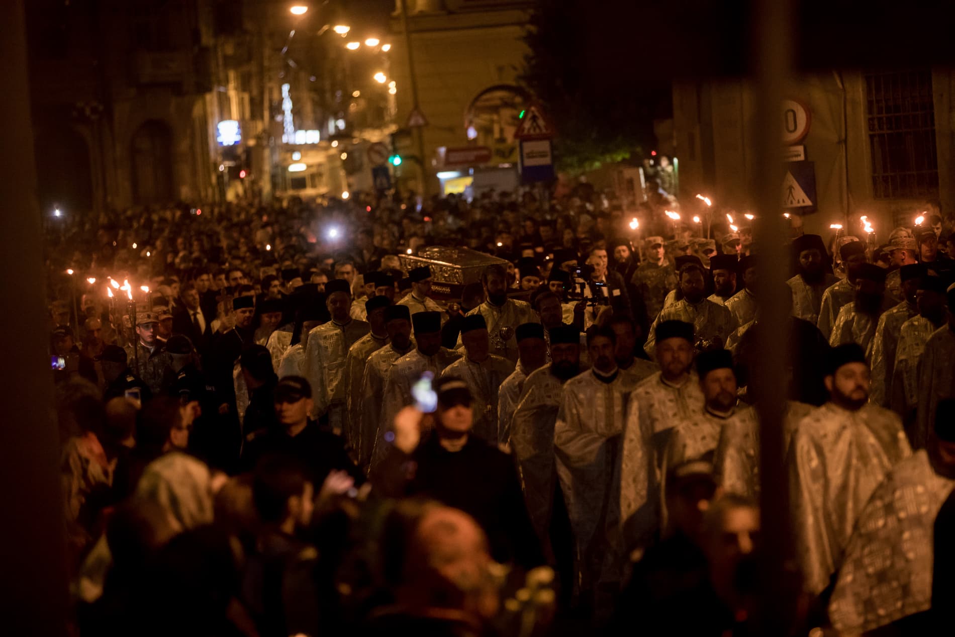 Romania’s largest religious pilgrimage brings thousands of people to Iaşi