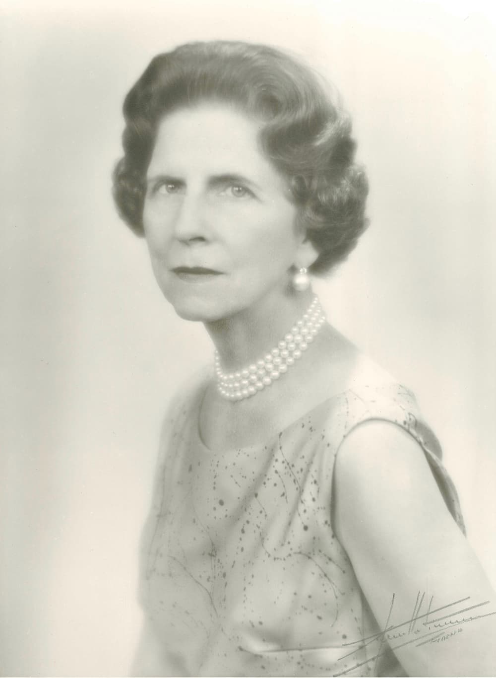 Schedule of Romania’s queen mother Helen reburrial service announced