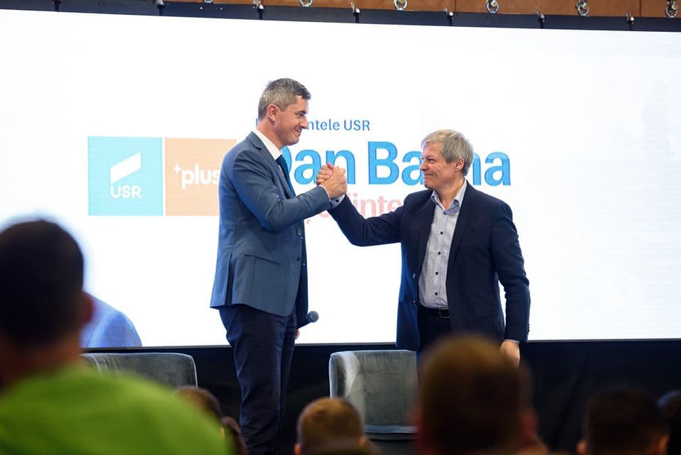 Romanian reformist parties USR and PLUS to merge “after early elections”