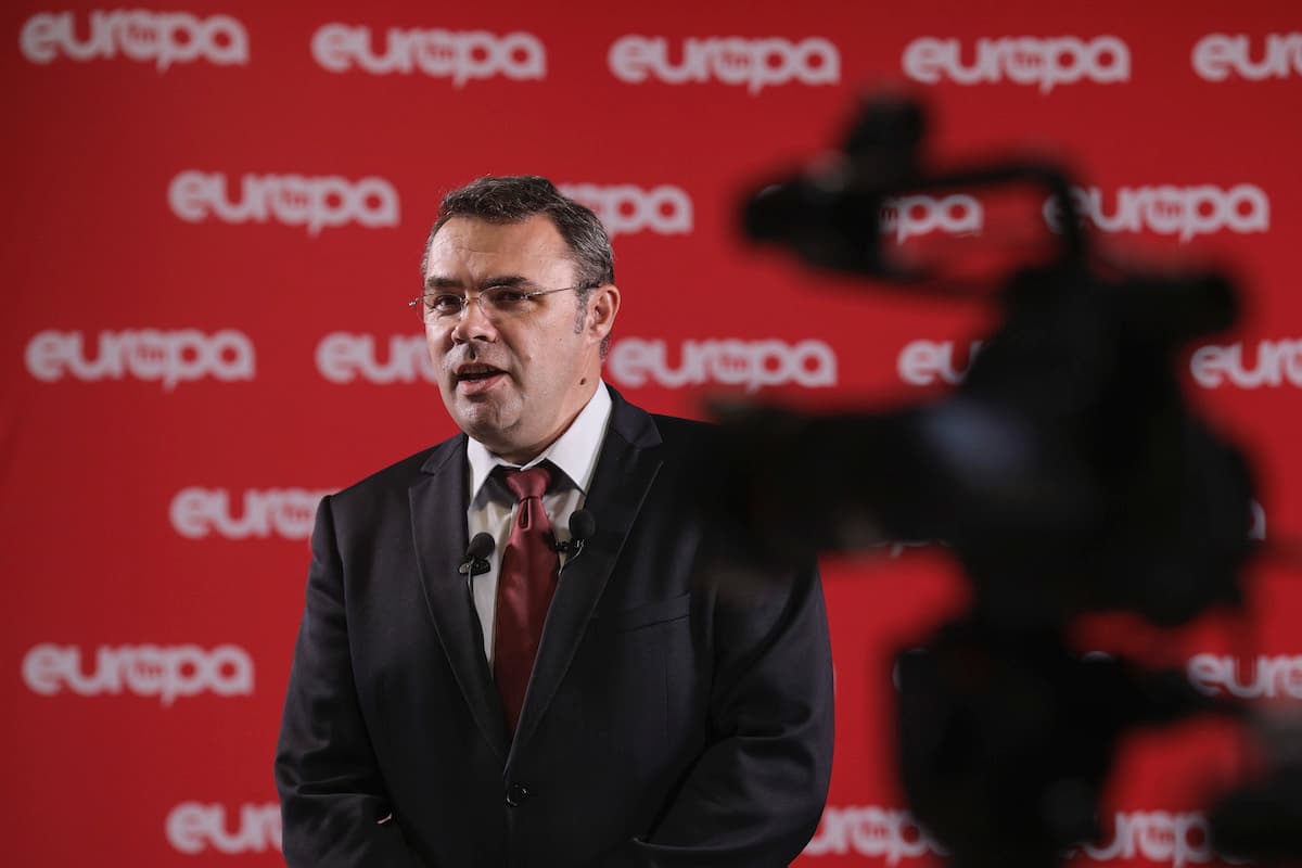 Influential Romanian journalist joins USR-PLUS alliance to coordinate elections campaign