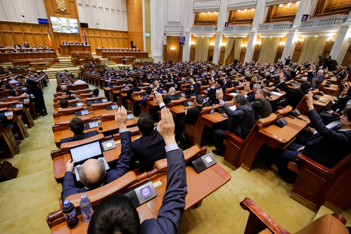 Romania ratifies supplementary resources for EU budget