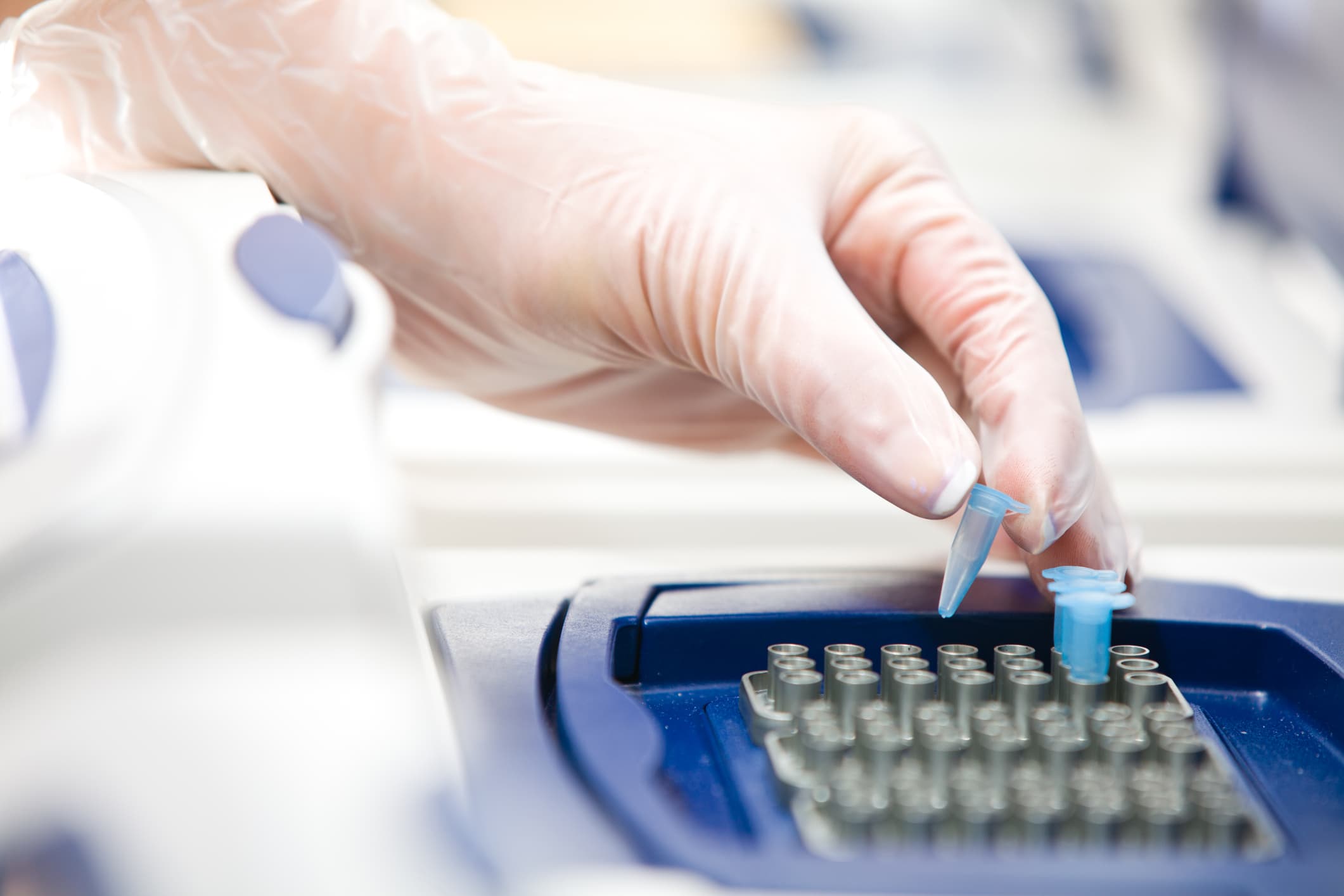 Romania reports 392 new coronavirus cases, total close to 14,500
