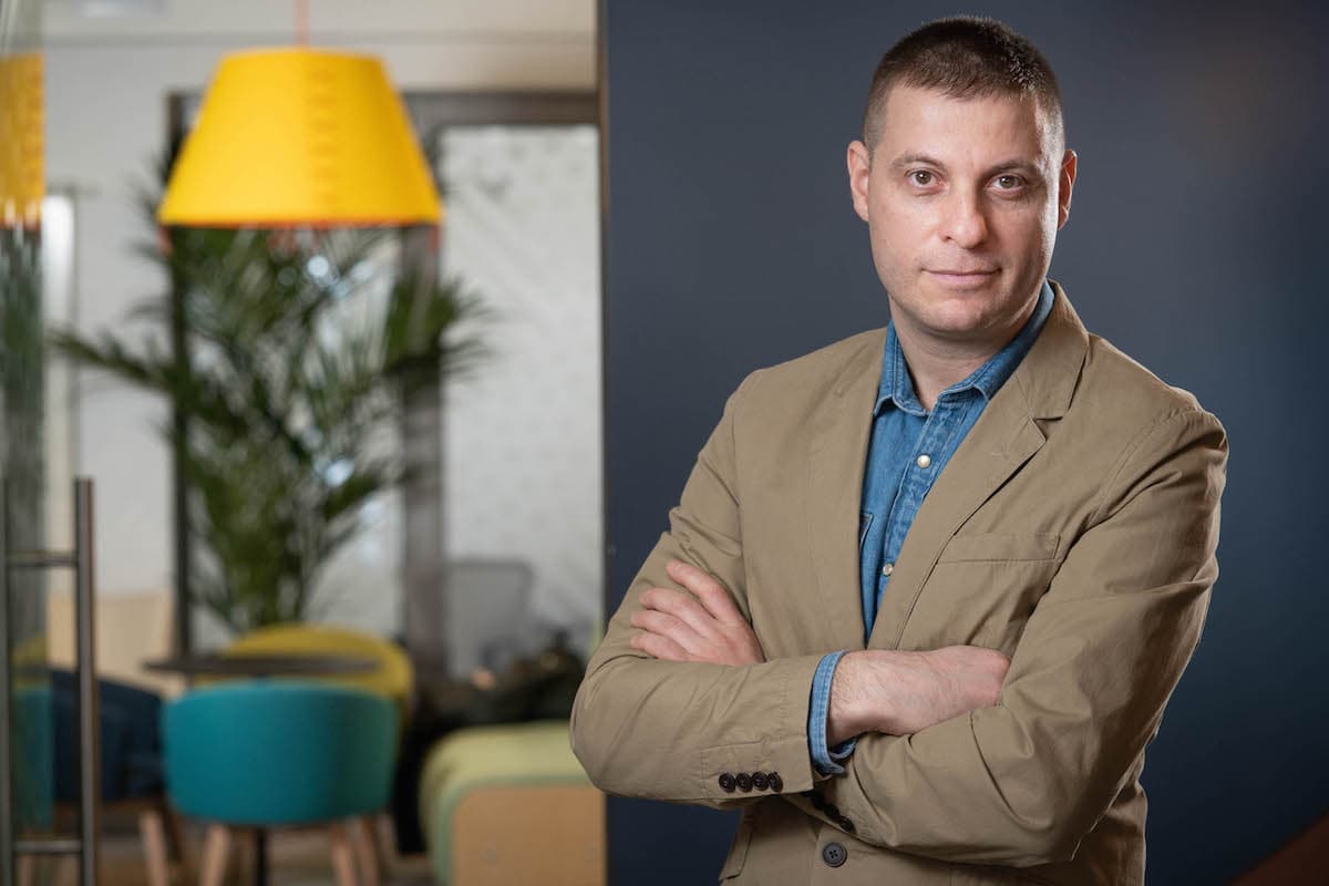 Romanian online store builder reports record activity in April