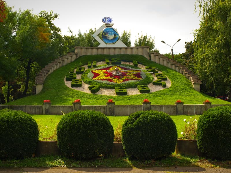 Floral clock in Romania’s Timişoara to be repaired