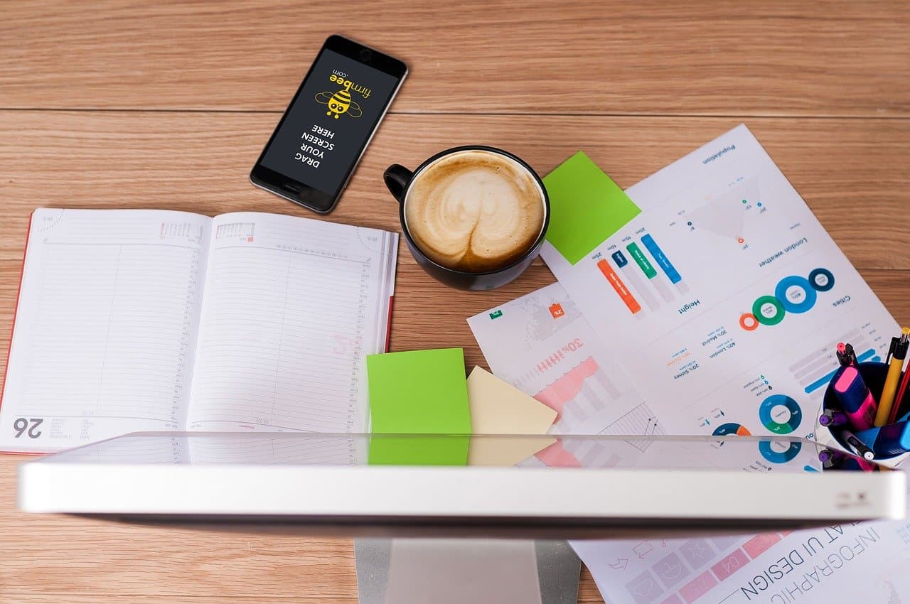 Most Romanians want to work for big private companies