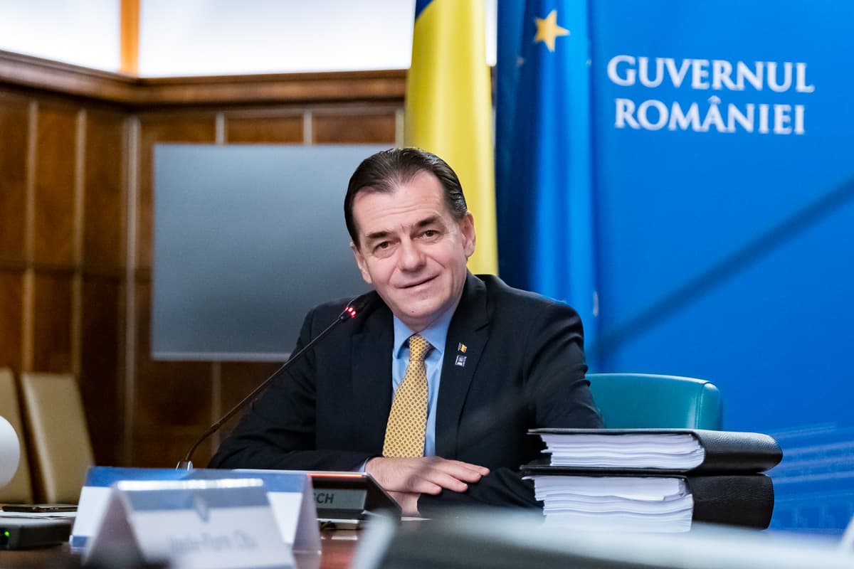 Update: Romania’s Govt. uses the Reserve Fund to buy tablets for students and masks for vulnerable people