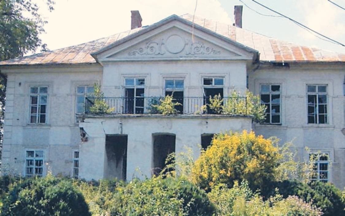 Descendants of old Romanian aristocratic family donate 18th-century mansion to Ministry of Culture